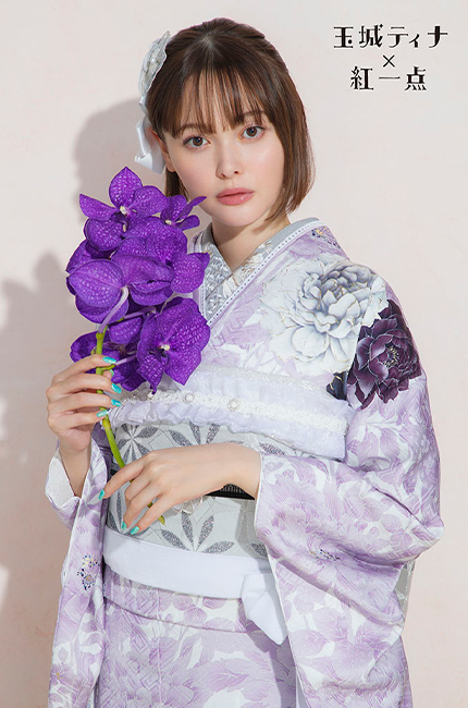 玉城ティナ